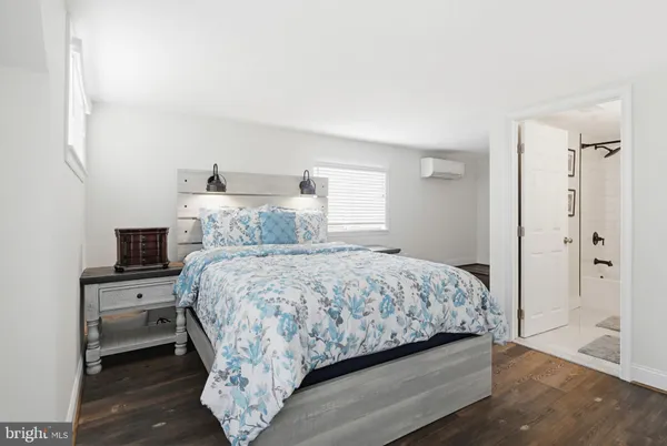 $1,100,000 | 2006 Poplar Ridge Road, Pasadena, MD 21122