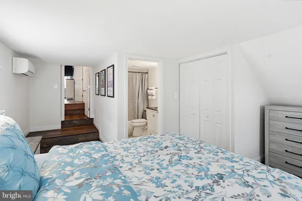$1,100,000 | 2006 Poplar Ridge Road, Pasadena, MD 21122