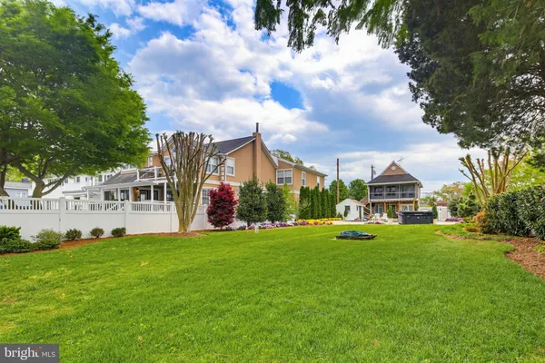 $1,100,000 | 2006 Poplar Ridge Road, Pasadena, MD 21122