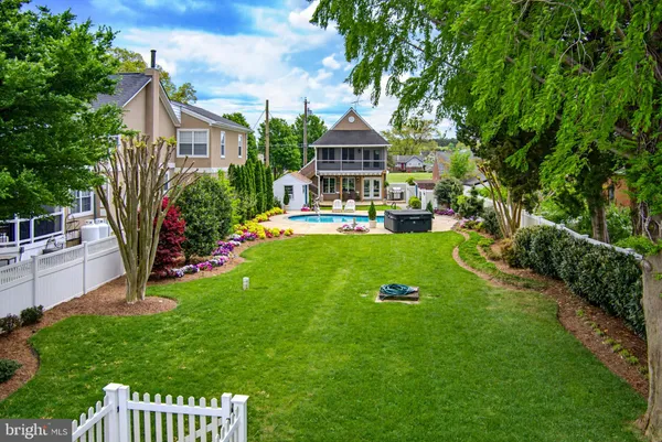 $1,100,000 | 2006 Poplar Ridge Road, Pasadena, MD 21122