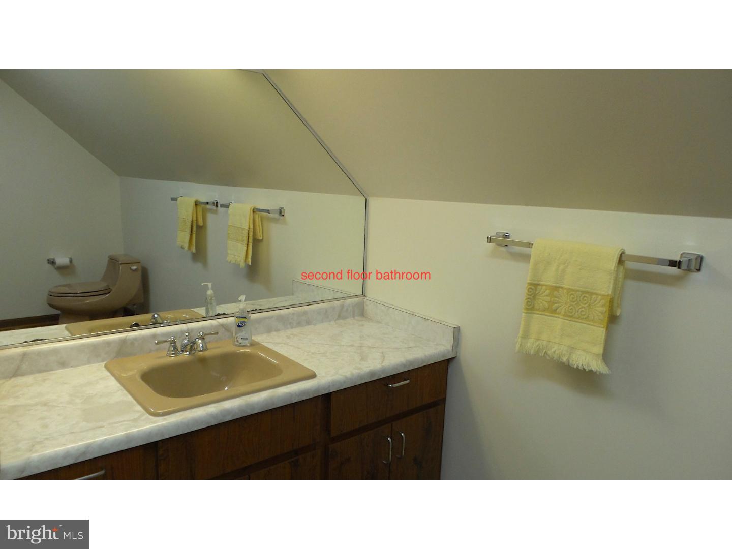 19 Albemarle Road Hamilton Square, NJ 08690 - Photo 22 of 24 Bathroom