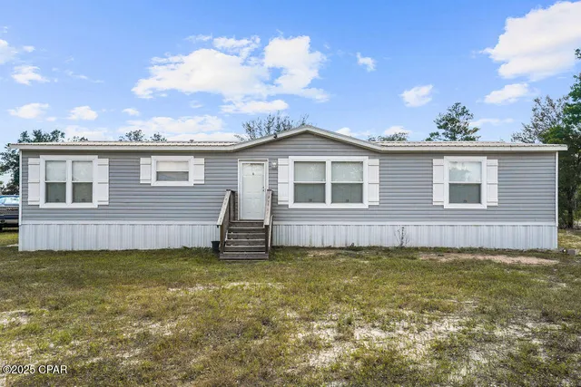 $239,000 | 3120 Crystal Lake Drive, Chipley, FL 32428