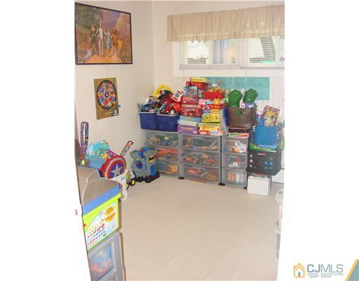 22 Baxter Road Edison, NJ 08817 - Photo 9 of 17 a view of storage and utility room