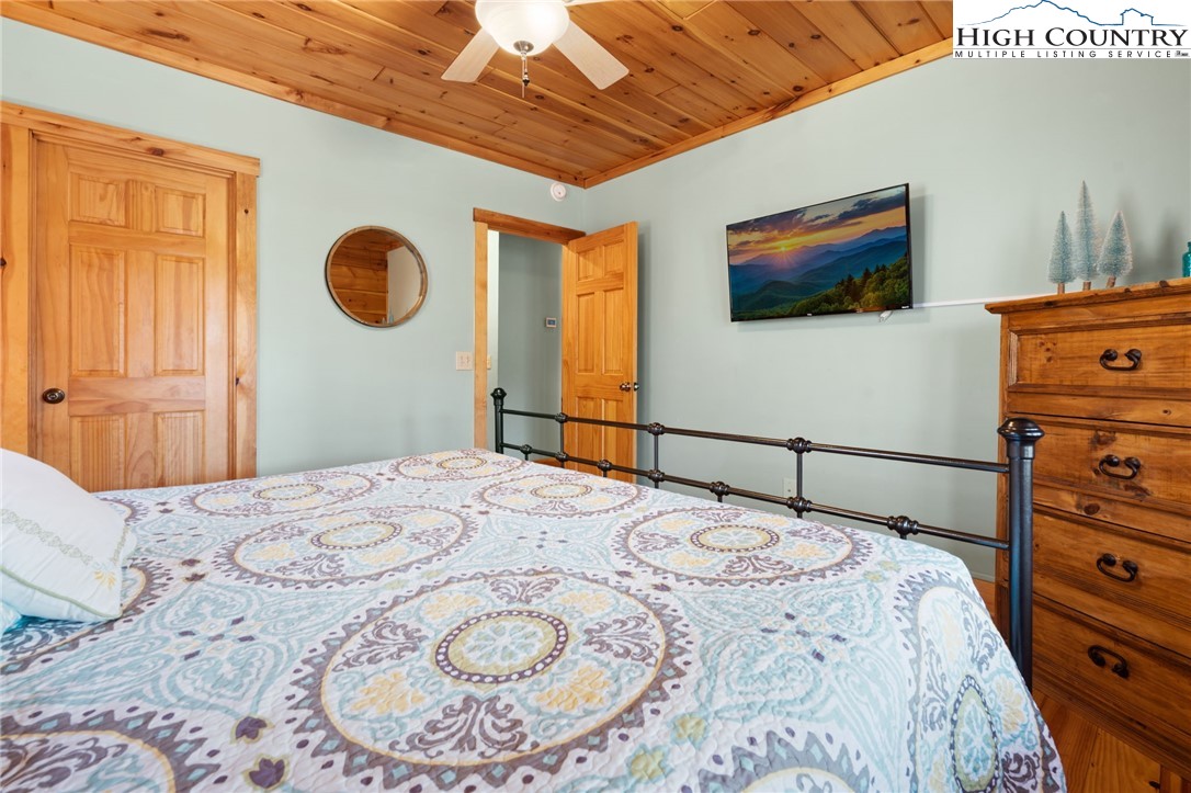 135 Jake Trail Vilas, NC 28692 - Photo 20 of 40