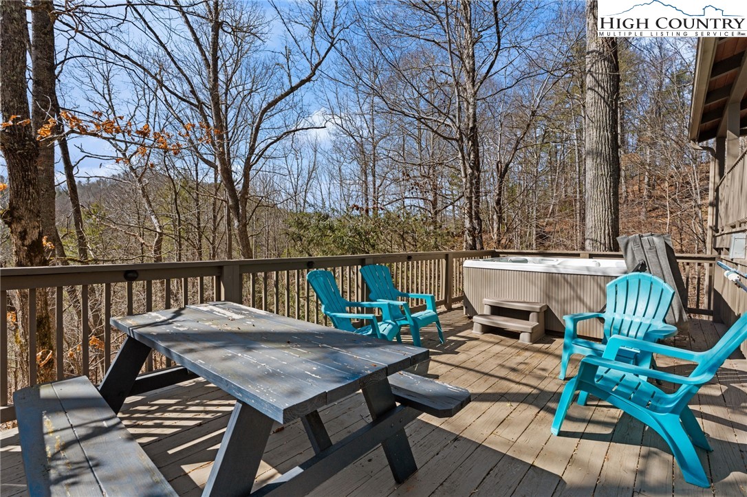 135 Jake Trail Vilas, NC 28692 - Photo 7 of 40