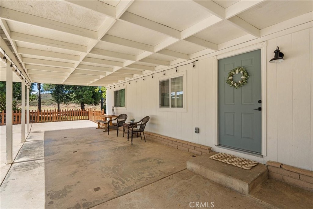 24835 Split Rail Road Wildomar, CA 92595 - Photo 8 of 36 Lovely patio area.