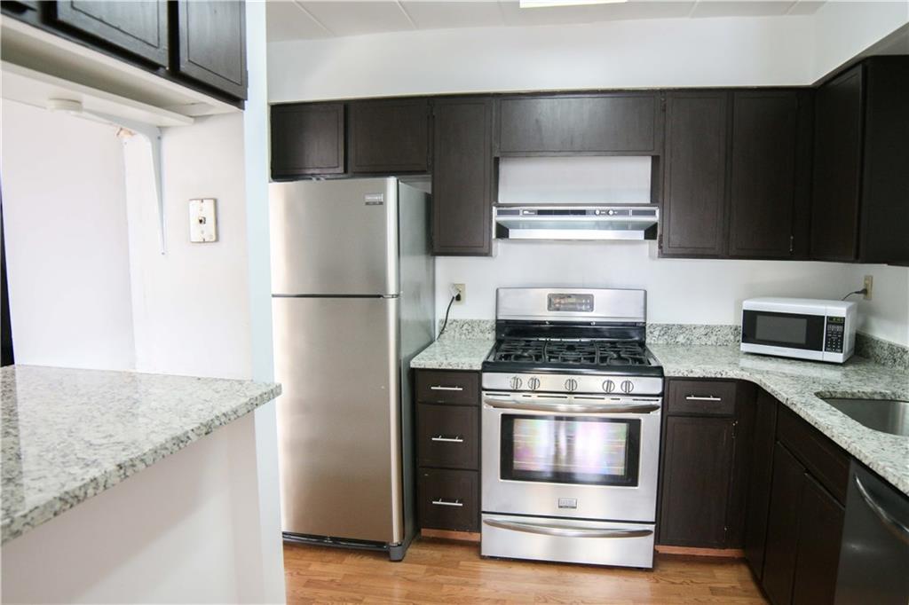 5 Bayard Road, Unit 813 Shadyside, PA 15213 - Photo 4 of 22 Gallery Image 4