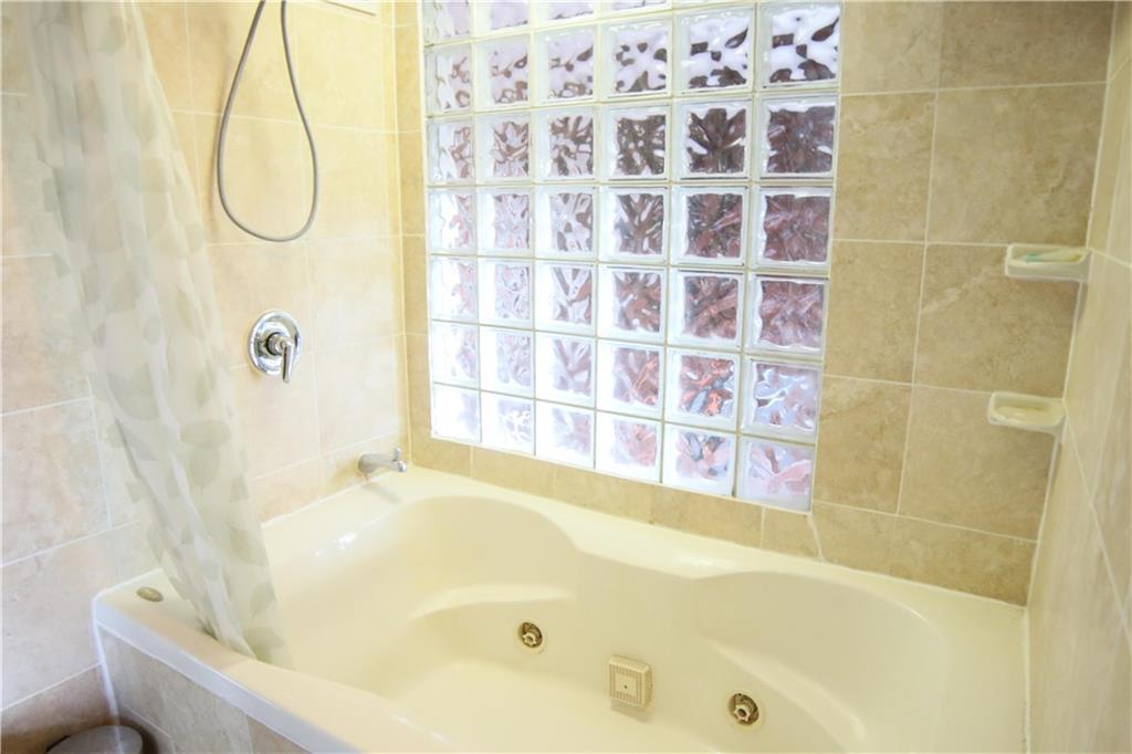 5 Bayard Road, Unit 813 Shadyside, PA 15213 - Photo 10 of 22 Gallery Image 10