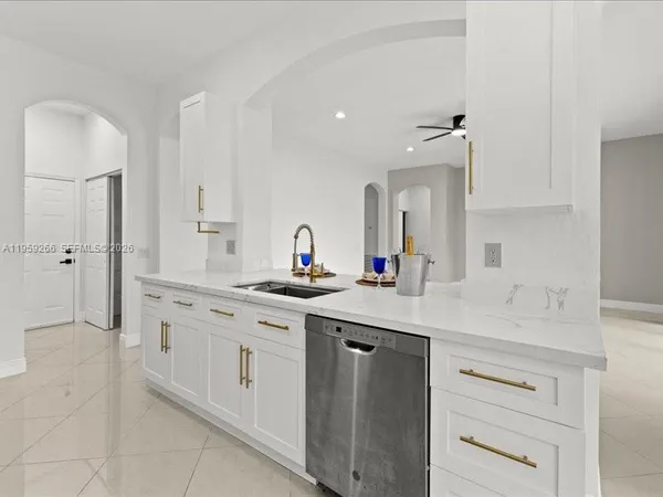 $8,200 | 1819 Mariners Lane, Unit 1819, Weston, FL 33327