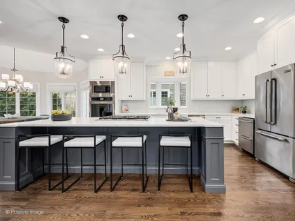 $1,980,000 | 4636 Lawn Avenue, Western Springs, IL 60558