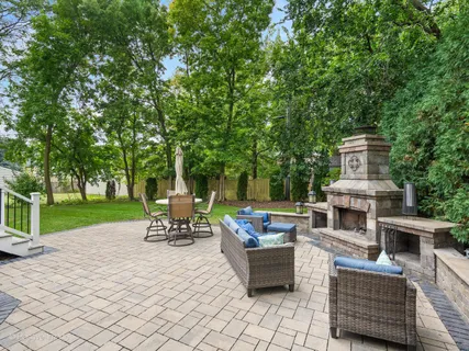 $1,980,000 | 4636 Lawn Avenue, Western Springs, IL 60558