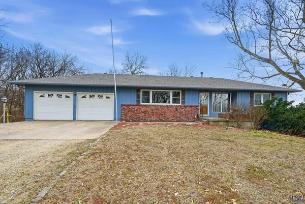 $390,000 | 2879 27th Street, Topeka, KS 66617