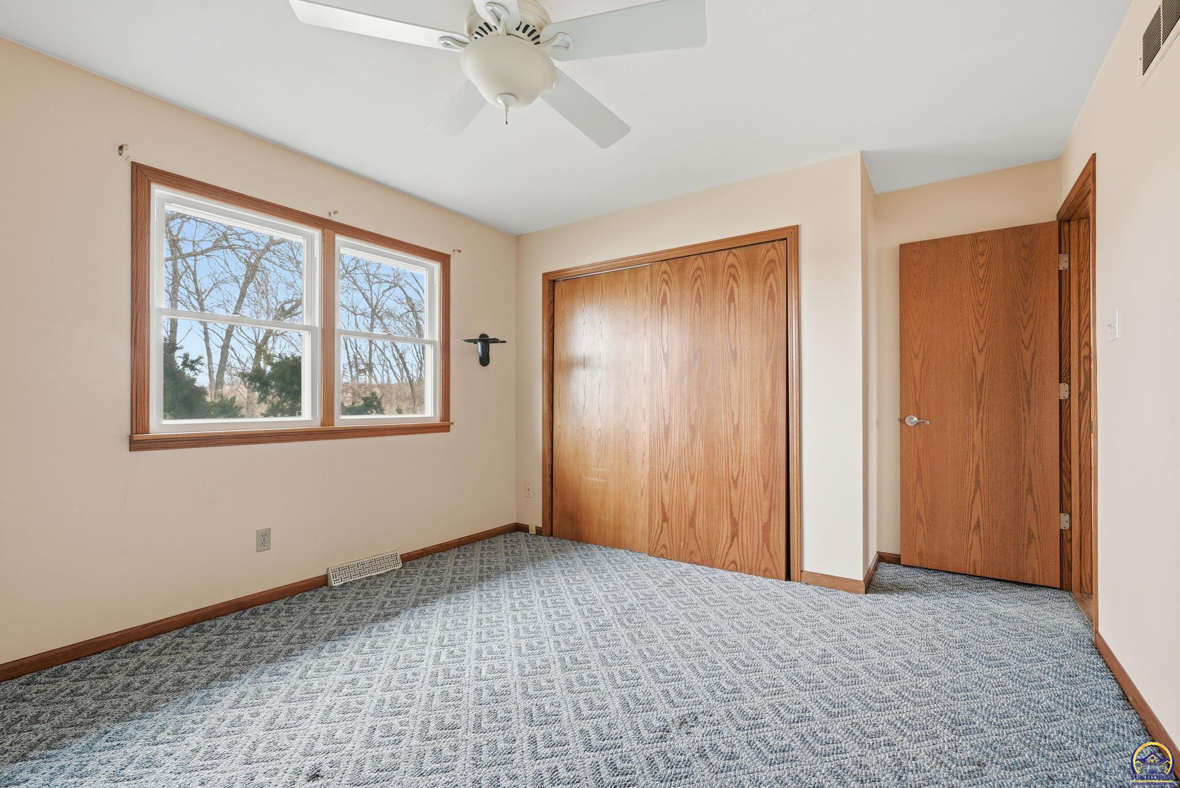 2879 27th Street Topeka, KS 66617 - Photo 11 of 25