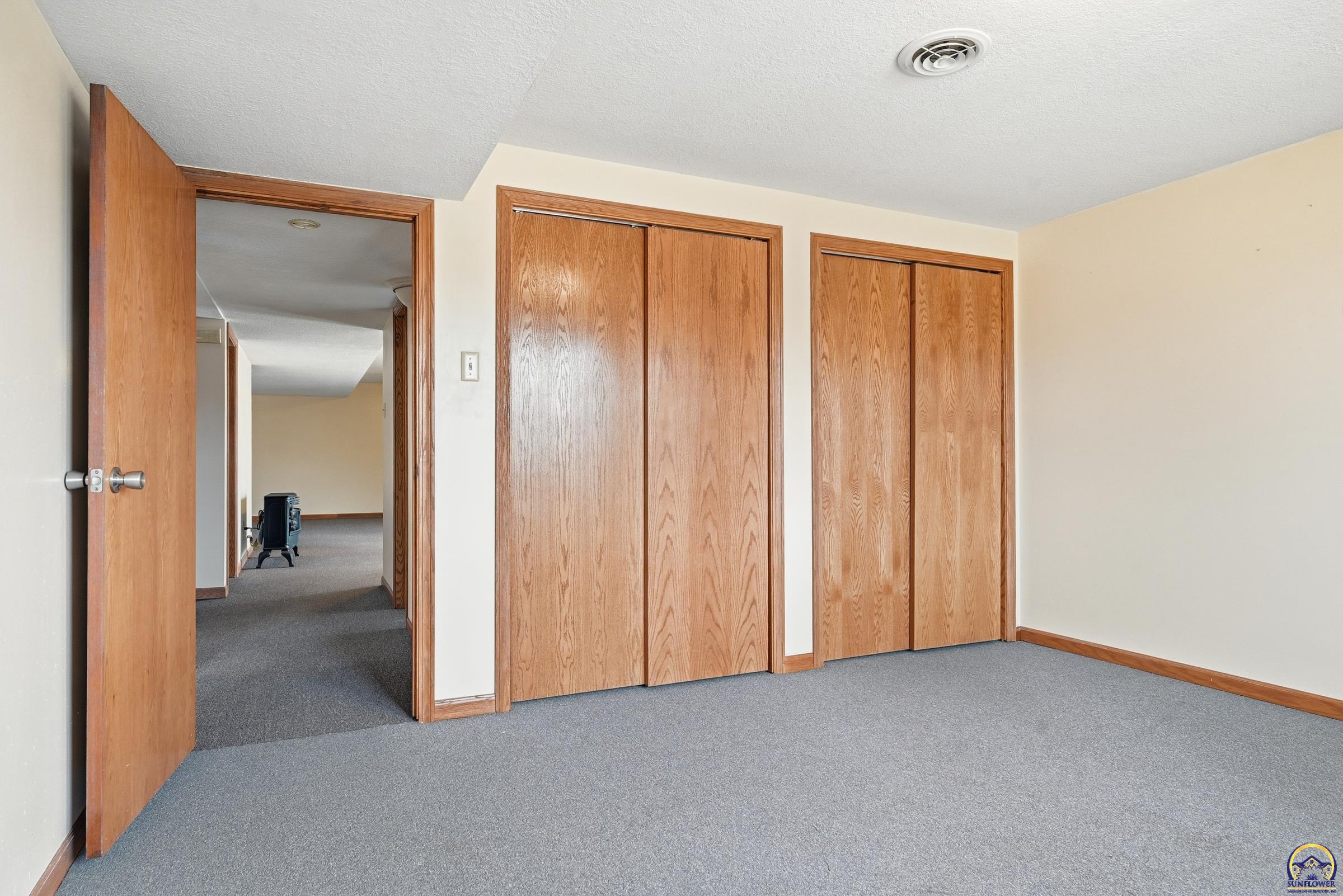 2879 27th Street Topeka, KS 66617 - Photo 15 of 25