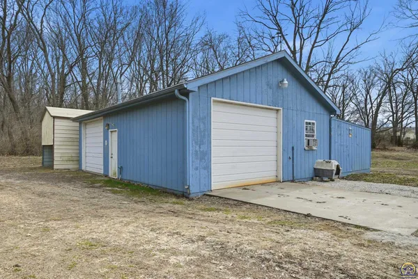 $390,000 | 2879 27th Street, Topeka, KS 66617