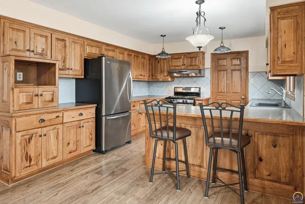 $390,000 | 2879 27th Street, Topeka, KS 66617