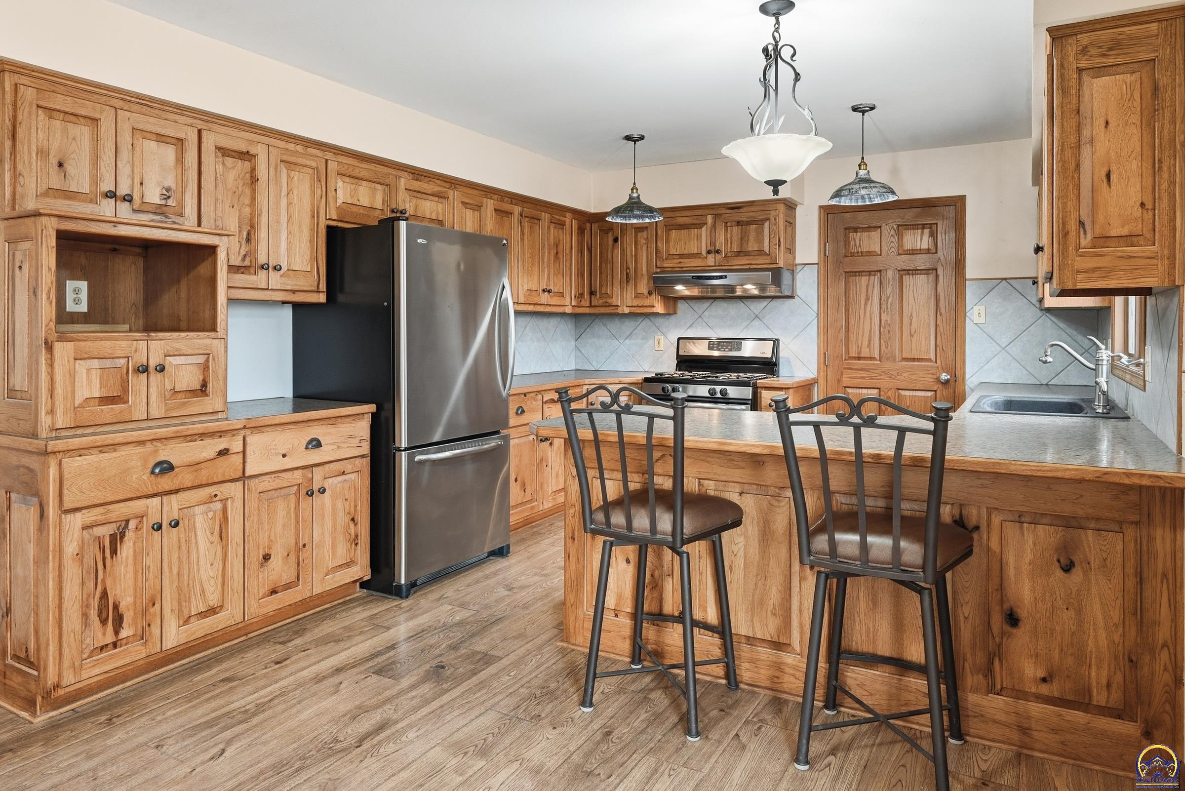 2879 27th Street Topeka, KS 66617 - Photo 4 of 25