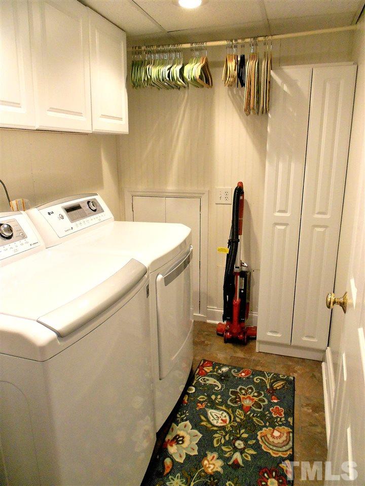 319 Glen Valley Road Raleigh, NC 27609 - Photo 12 of 25 Gallery Image 12