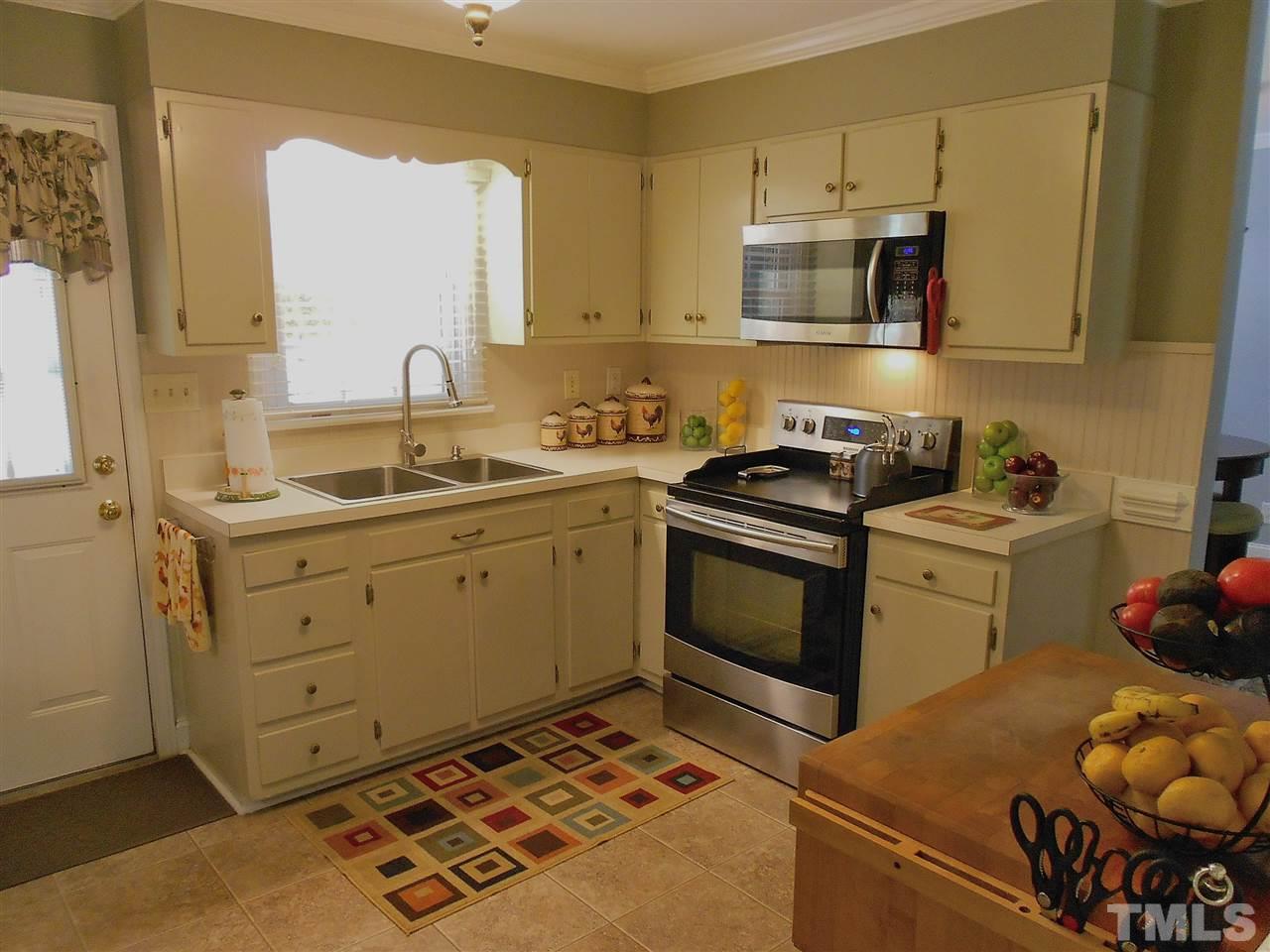 319 Glen Valley Road Raleigh, NC 27609 - Photo 5 of 25 Gallery Image 5
