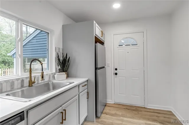 $299,900 | 414 Longmeadow Road, Amherst, NY 14226