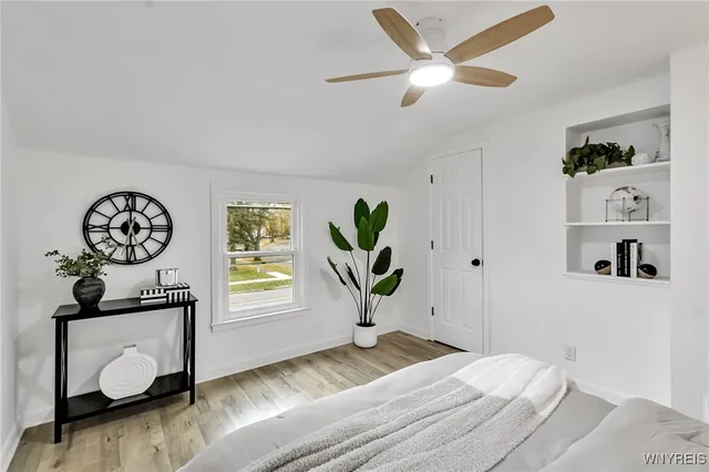 $299,900 | 414 Longmeadow Road, Amherst, NY 14226