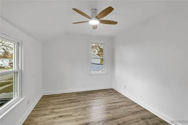 $299,900 | 414 Longmeadow Road, Amherst, NY 14226