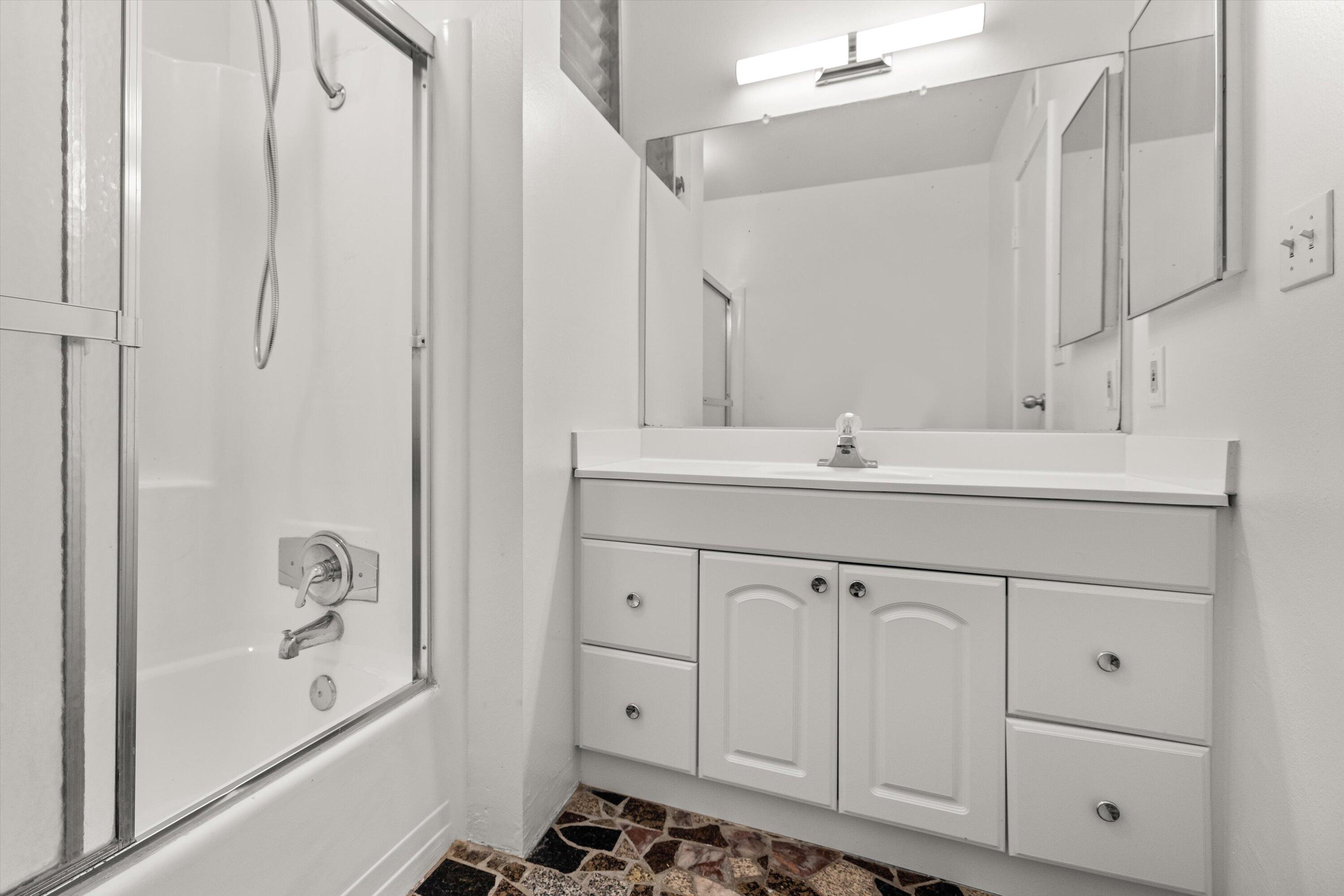 1066 Miramonte Drive, Unit 2 Santa Barbara, CA 93109 - Photo 12 of 18 Bathroom