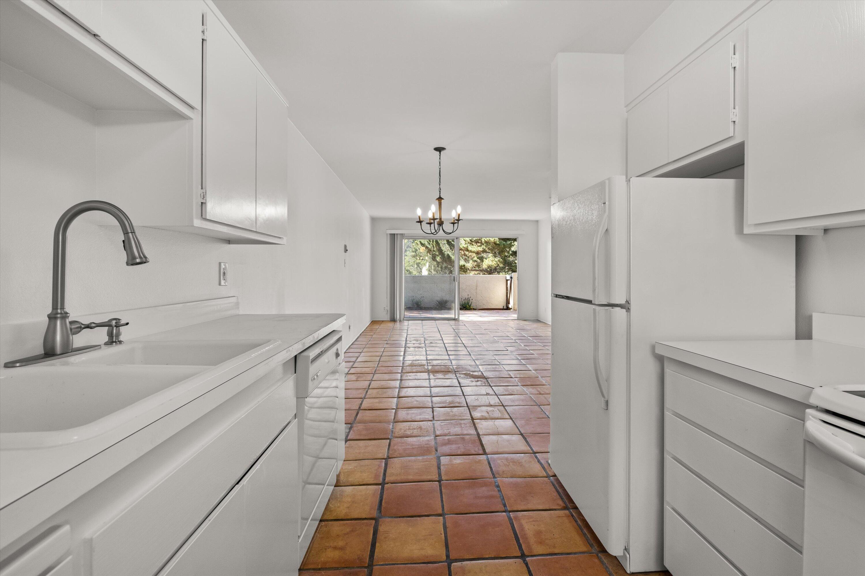 1066 Miramonte Drive, Unit 2 Santa Barbara, CA 93109 - Photo 7 of 18 Kitchen