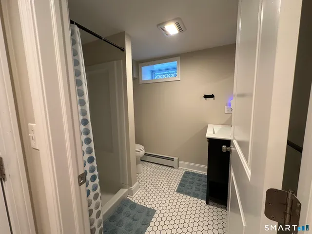 $1,850 | 2 Hurd Street, Shelton, CT 06484