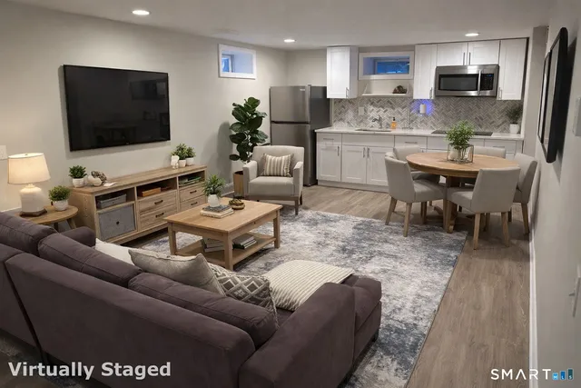 $1,850 | 2 Hurd Street, Shelton, CT 06484