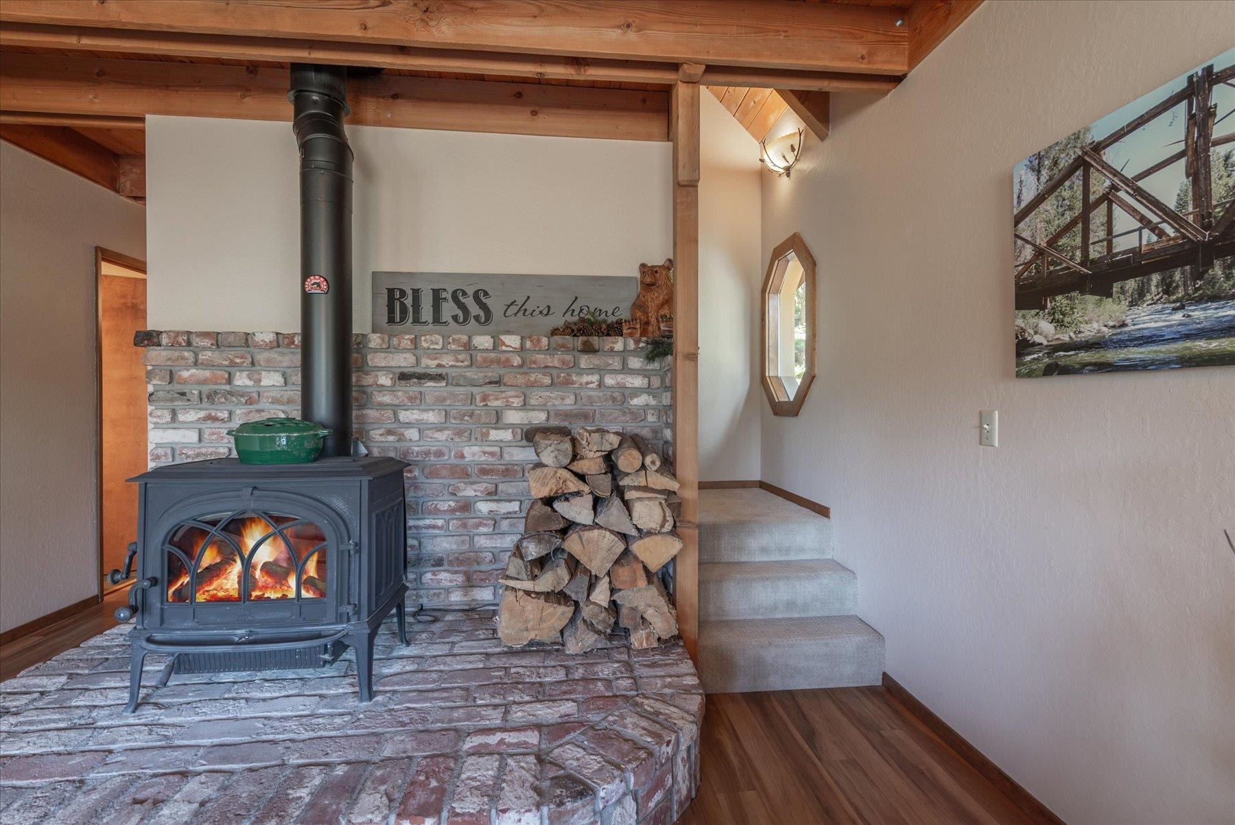 9335 Cascade Road Soda Springs, CA 95728 - Photo 4 of 21 Gallery Image 4