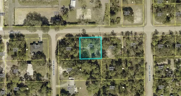 $32,500 | 2602 East 23rd Street, Alva, FL 33920