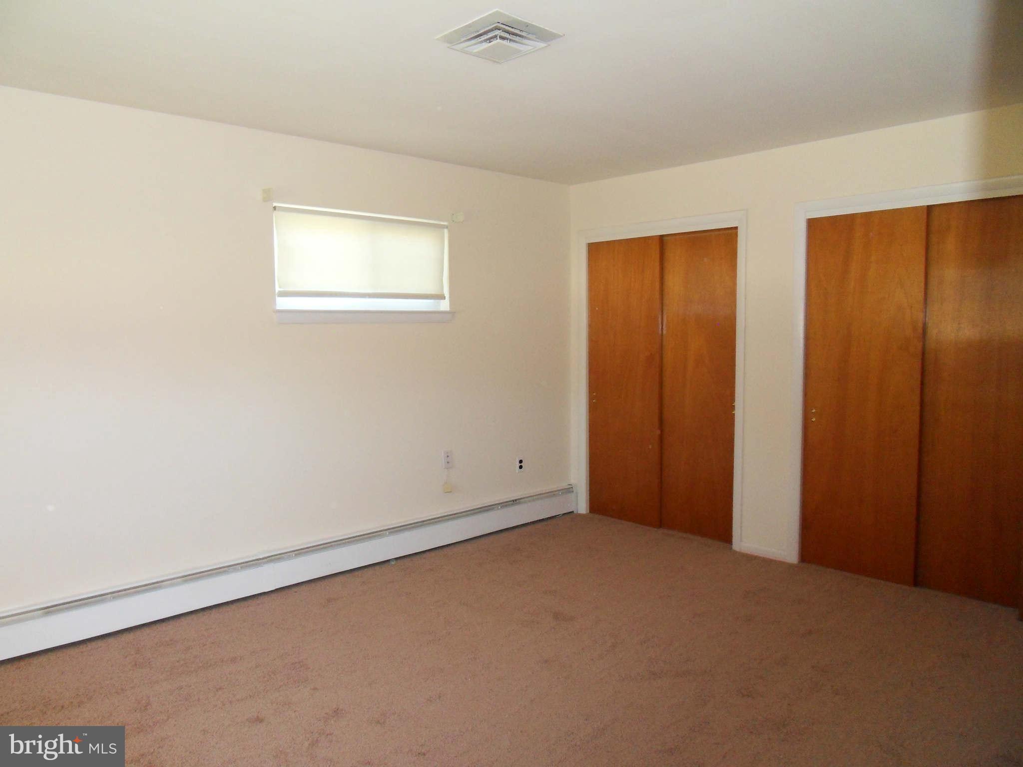 10111 Brandywine Road Clinton, MD 20735 - Photo 11 of 23 Bedroom (Master)