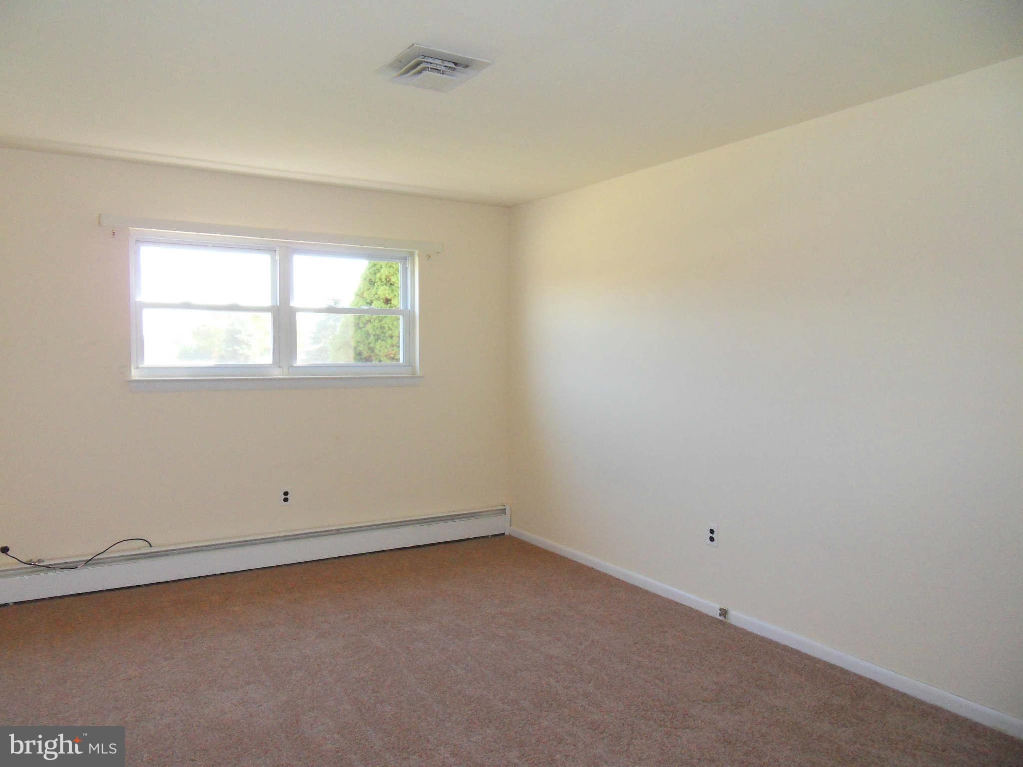 10111 Brandywine Road Clinton, MD 20735 - Photo 14 of 23 Bedroom 3