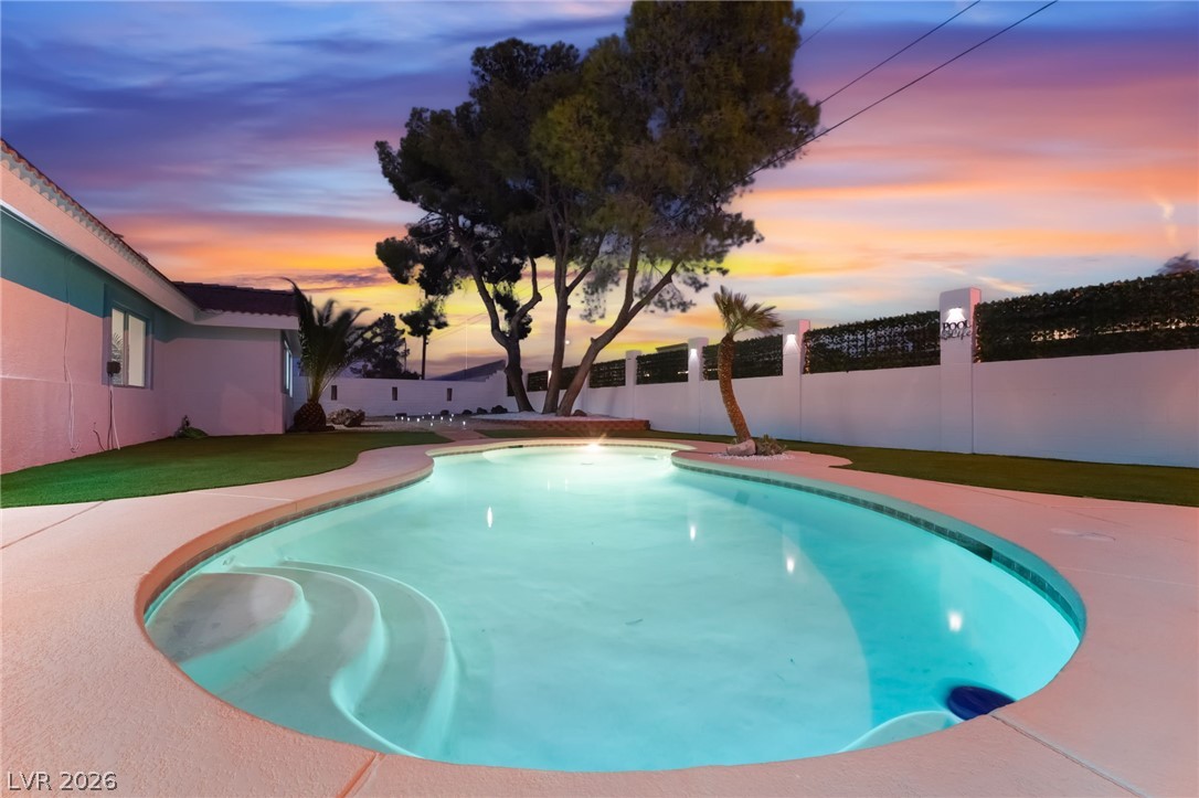 611 East Fairway Road Henderson, NV 89015 - Photo 47 of 55