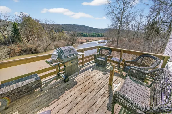 $129,900 | 2474 Highway 26, Endicott, NY 13760