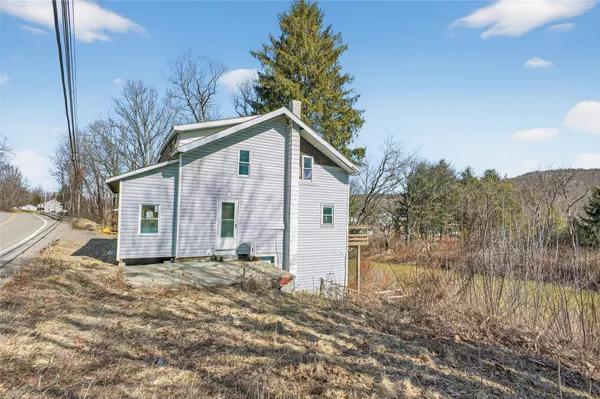 $129,900 | 2474 Highway 26, Endicott, NY 13760