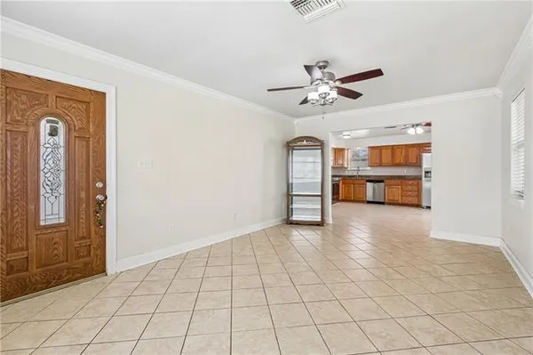 $229,000 | 2220 Ventura Drive, Chalmette, LA 70043