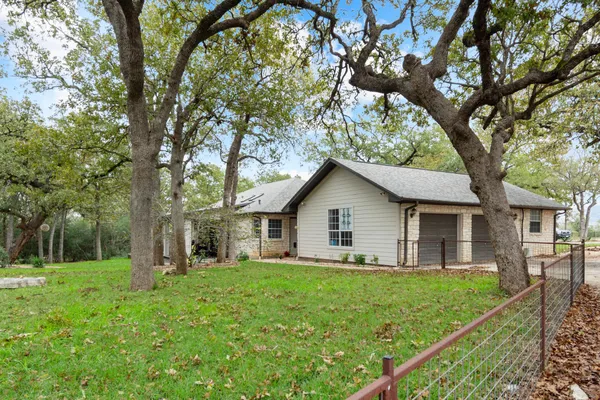 $799,000 | 346 The Oaks Boulevard, Elgin, TX 78621