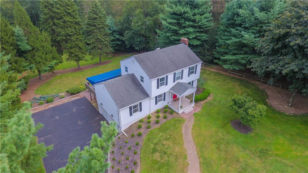 872 Field Club Road Pittsburgh, PA 15238 - Photo 2 of 25 Gallery Image 2