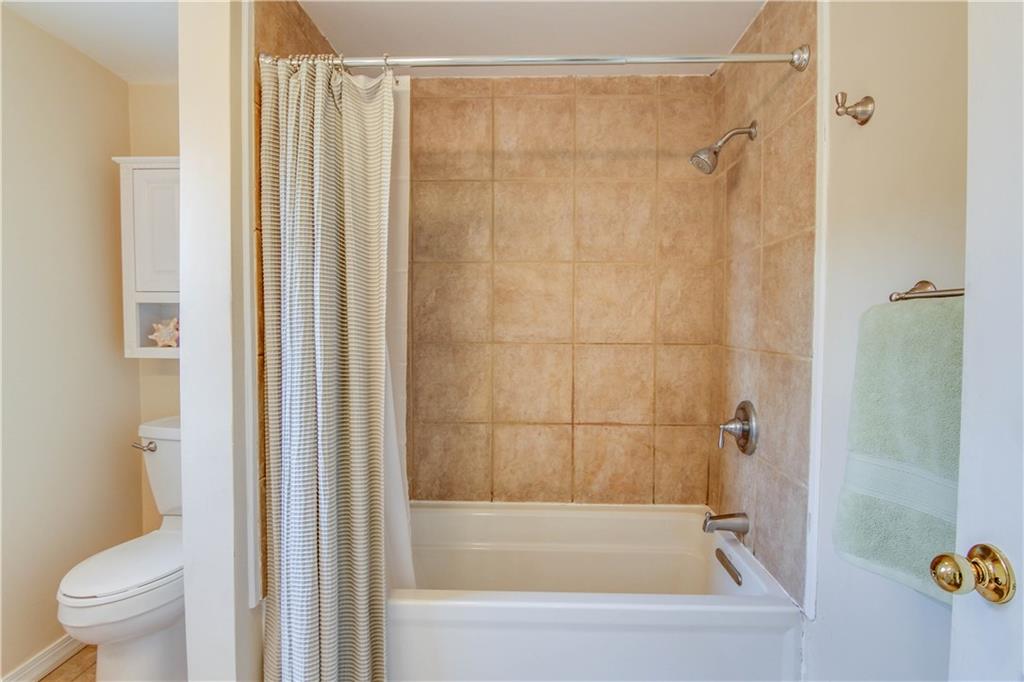 872 Field Club Road Pittsburgh, PA 15238 - Photo 15 of 25 Gallery Image 15