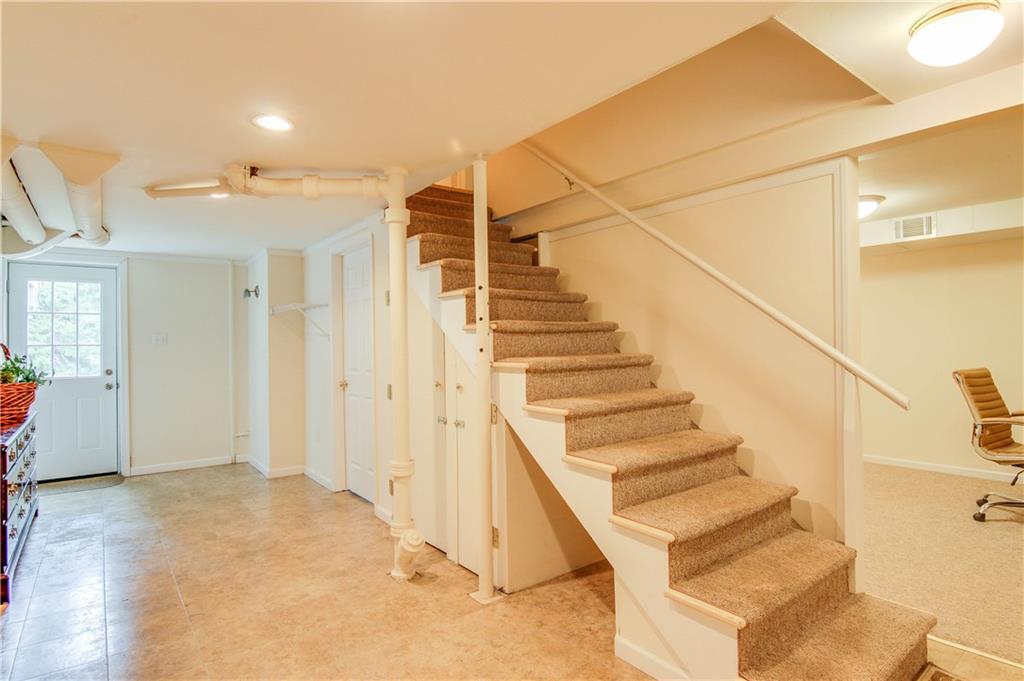 872 Field Club Road Pittsburgh, PA 15238 - Photo 19 of 25 Gallery Image 19