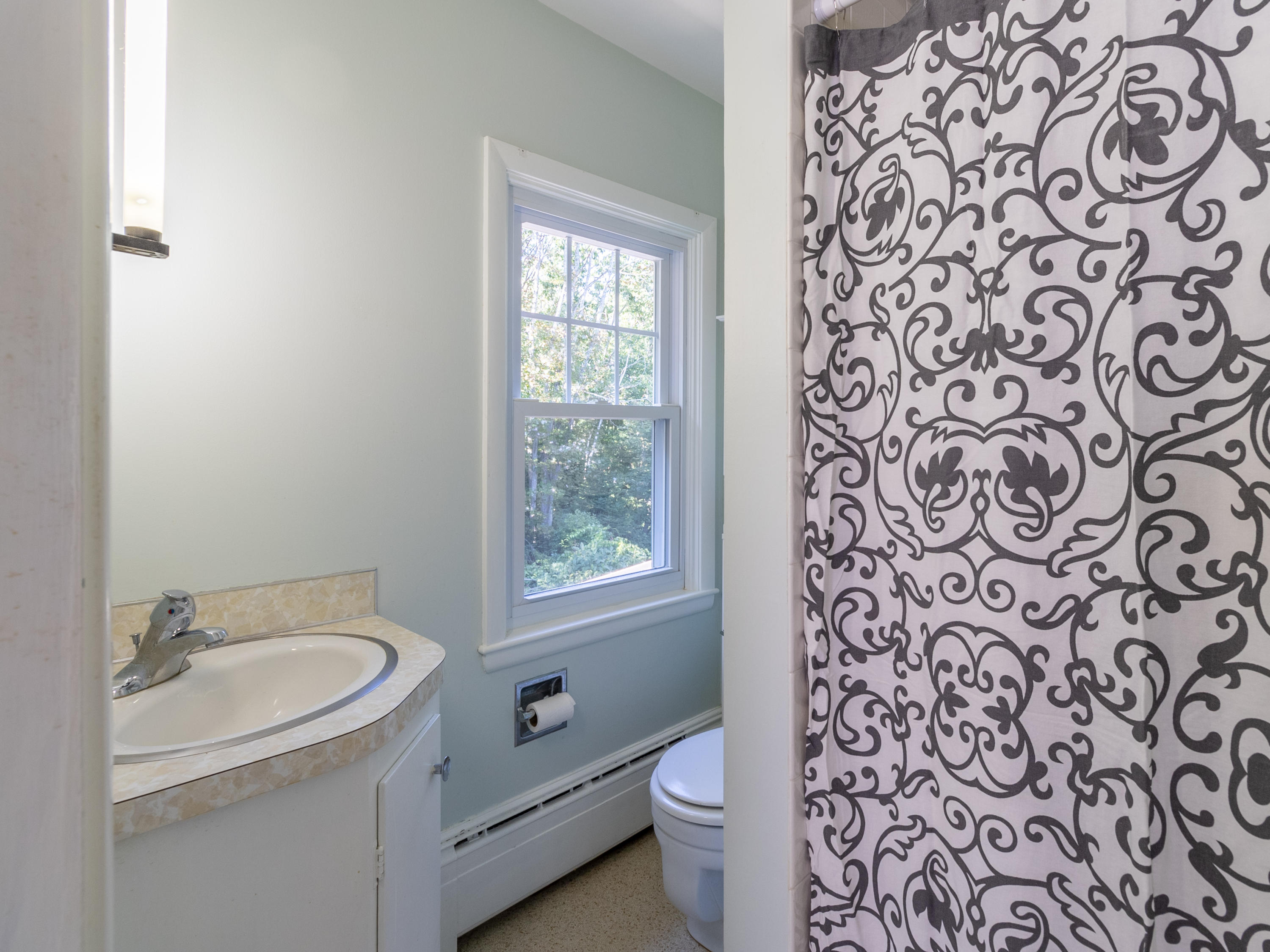 14 Pilot Point Road Cape Elizabeth, ME 04107 - Photo 14 of 27 Master Bath