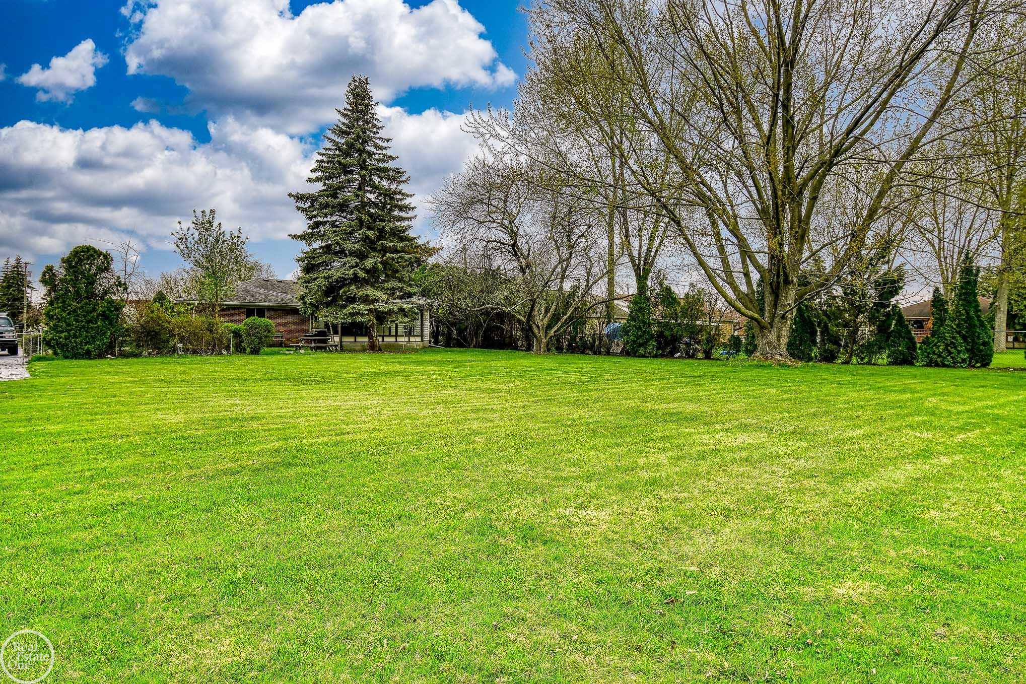 39460 Ryan Road Sterling Heights, MI 48310 - Photo 39 of 54 50106406-38.JPG