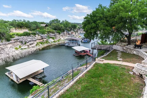 $875,000 | 22514 Felicia Drive, Spicewood, TX 78669