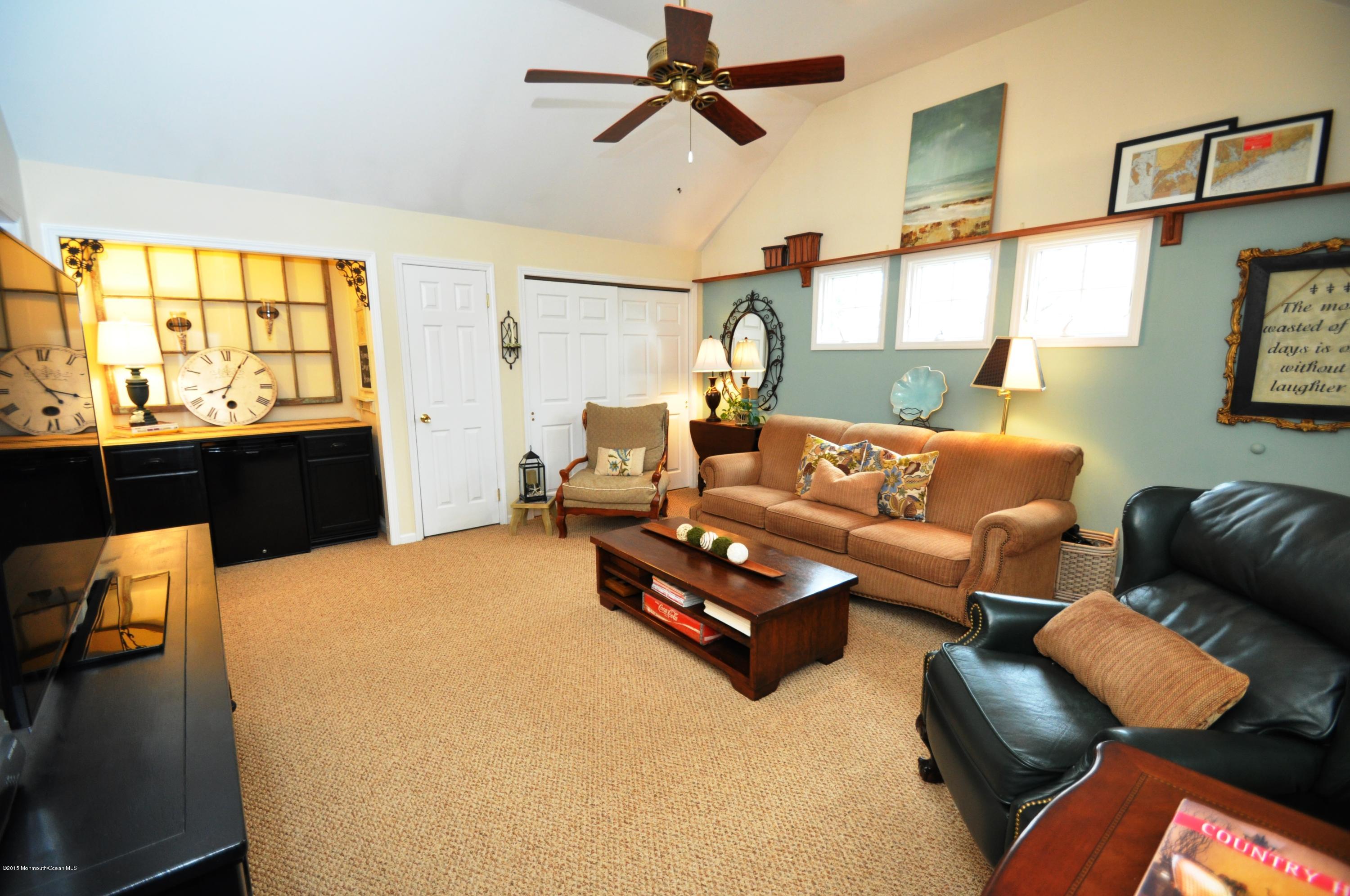 302 Sudbury Road Point Pleasant, NJ 08742 - Photo 8 of 18 Family Room