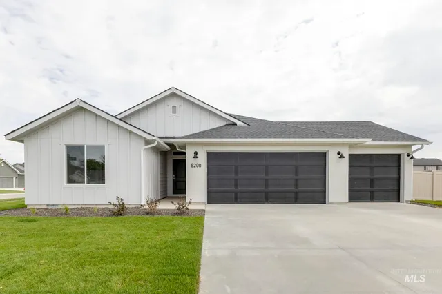 $479,990 | 5200 South Big Jacks Crk Avenue, Nampa, ID 83686
