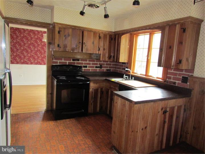 407 Georgetown Road Glassboro, NJ 08028 - Photo 5 of 11