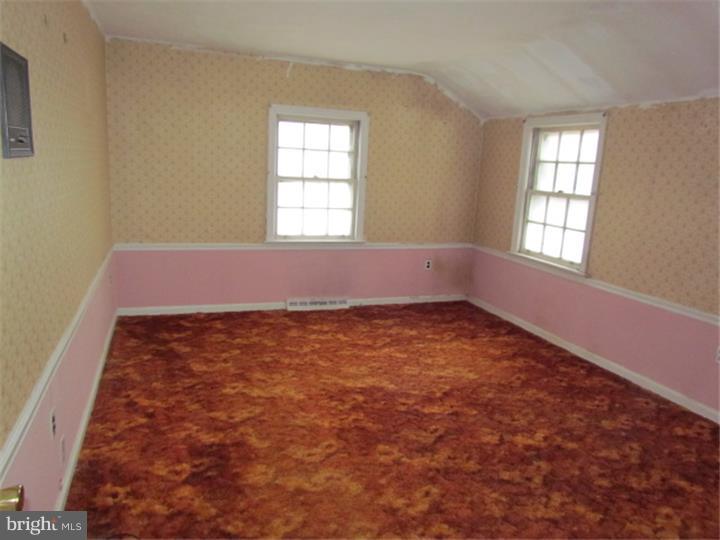 407 Georgetown Road Glassboro, NJ 08028 - Photo 9 of 11