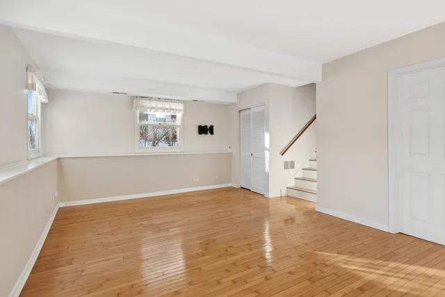 $305,000 | 2764 Weeping Willow Drive, Unit A, Lisle, IL 60532